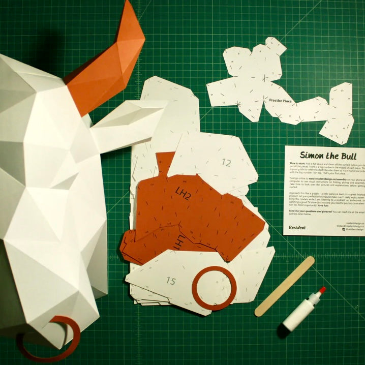 Simon the Bull -Paper DIY Kit