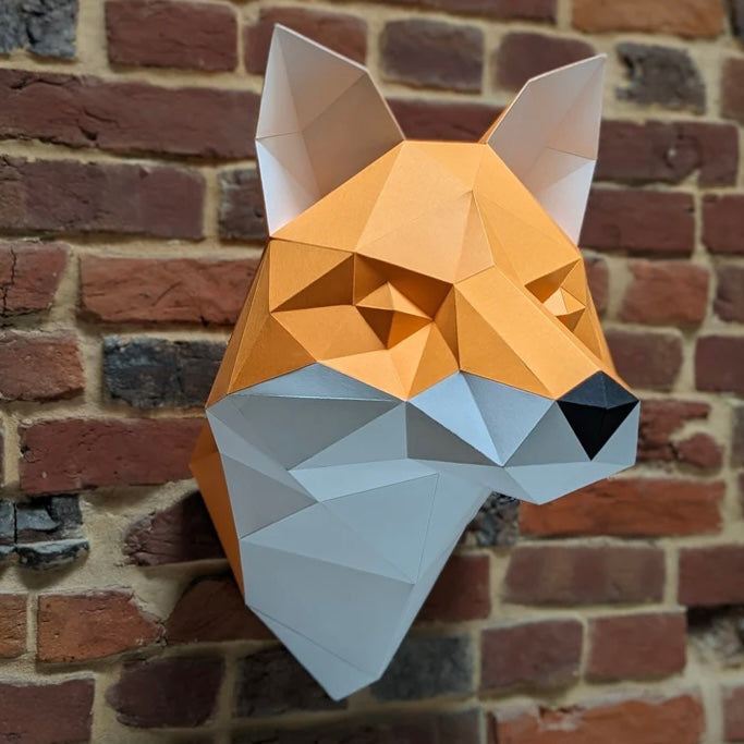 Cecilia the Fox -Paper DIY Kit