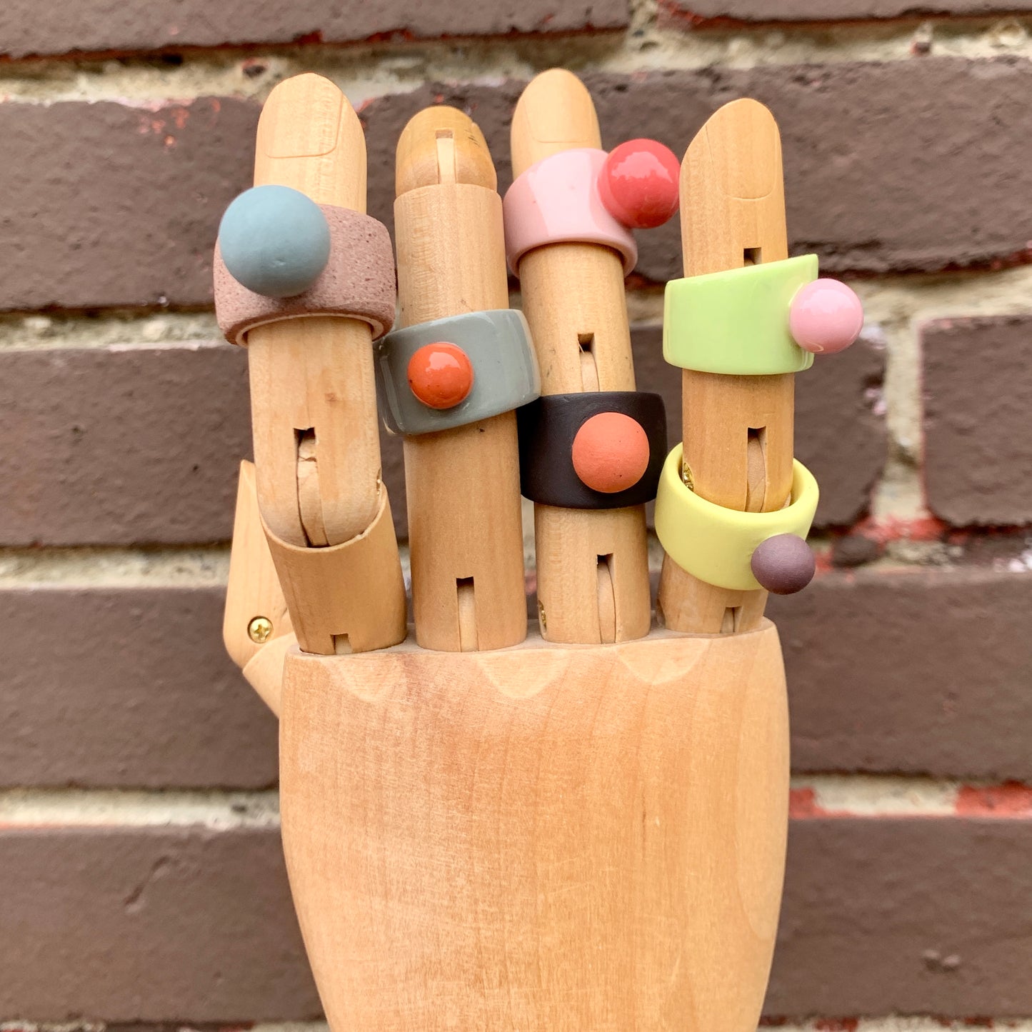 Ceramic Rings with Ball Detail