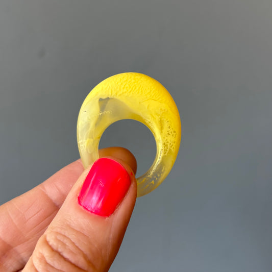 Resin Ring - Yellow - size 8