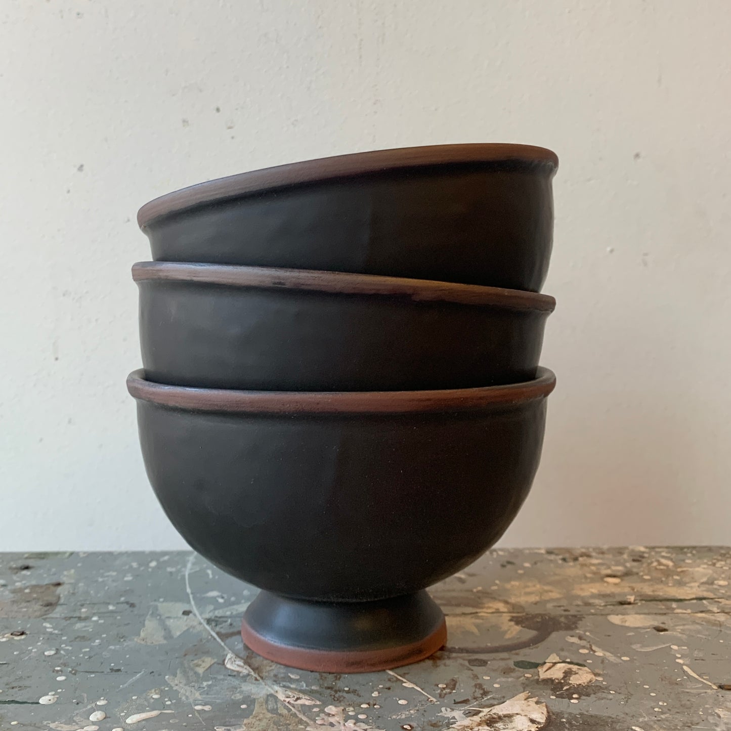 Rustic Footed Bowl - Graphite