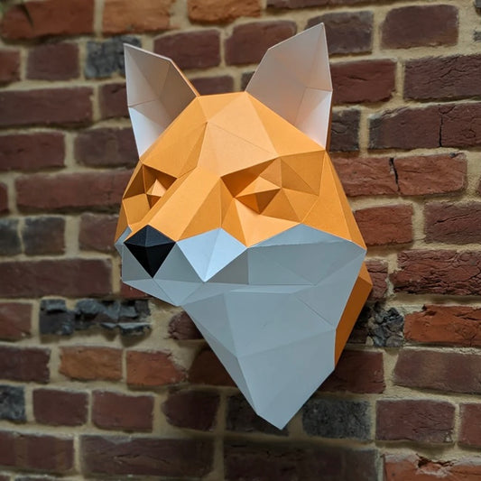 Cecilia the Fox -Paper DIY Kit