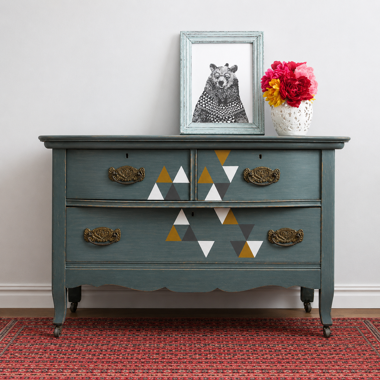 Triangles on Custom Colour