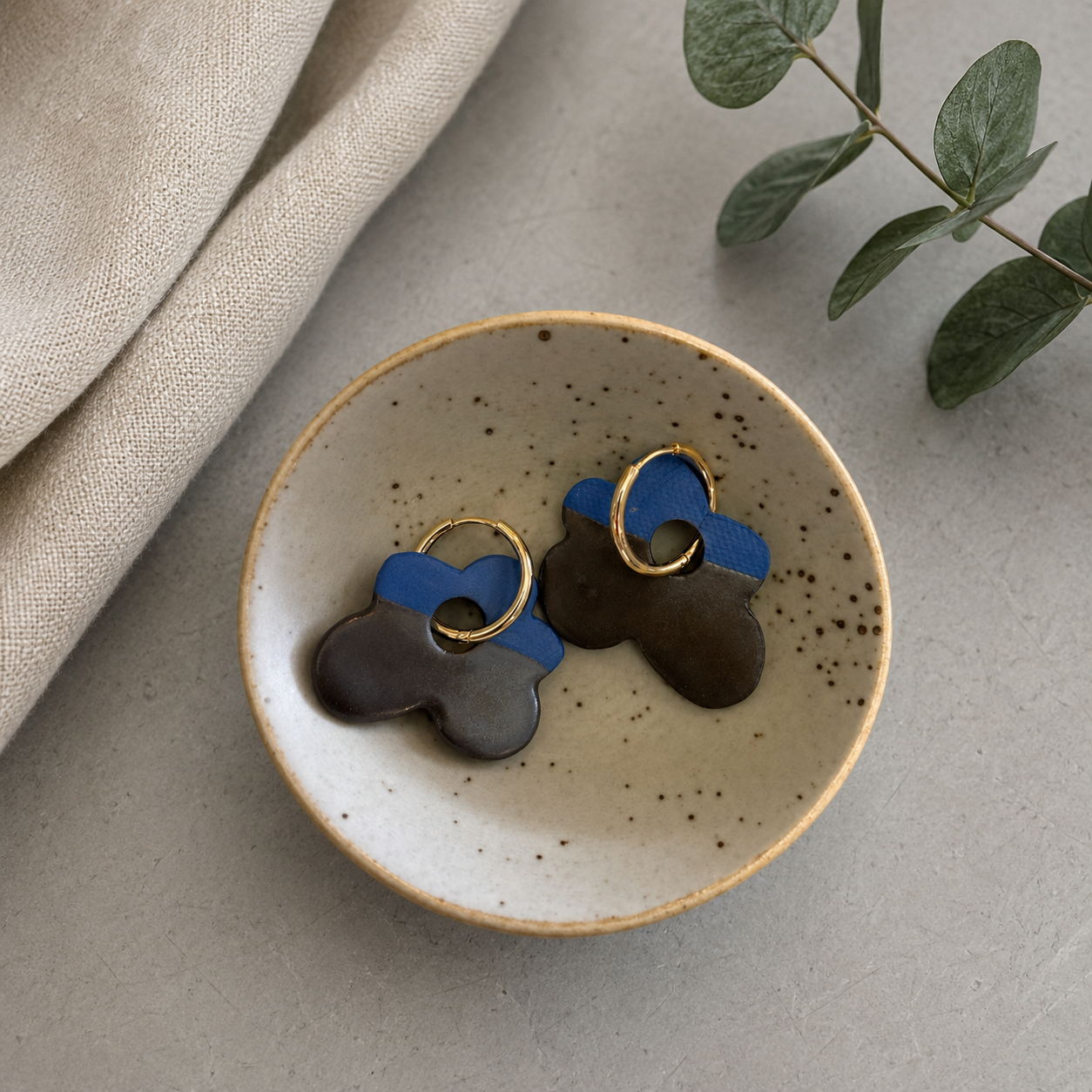 Floral Hoops - Blue/Brown