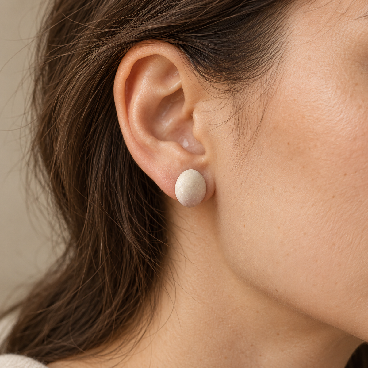 Adriatic Pebble Studs - Tonka